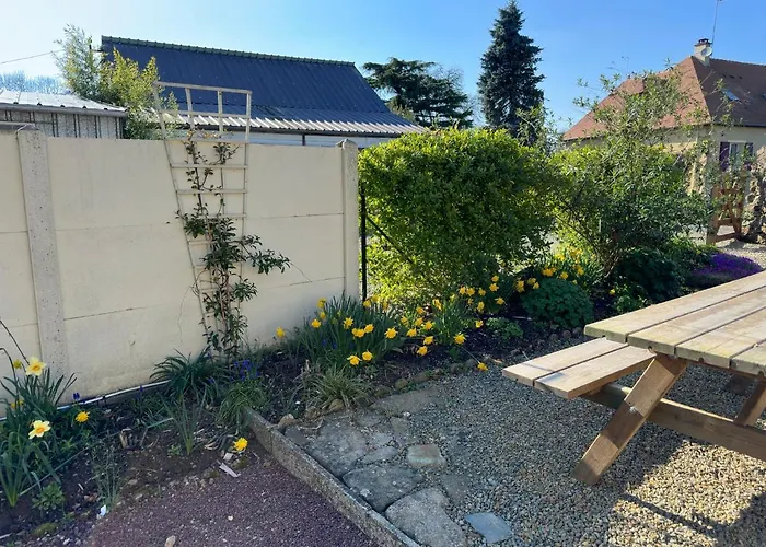 Mantilly Holiday Gite Hébergement de vacances Mantilly