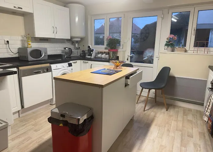 Mantilly Holiday Gite Hébergement de vacances *